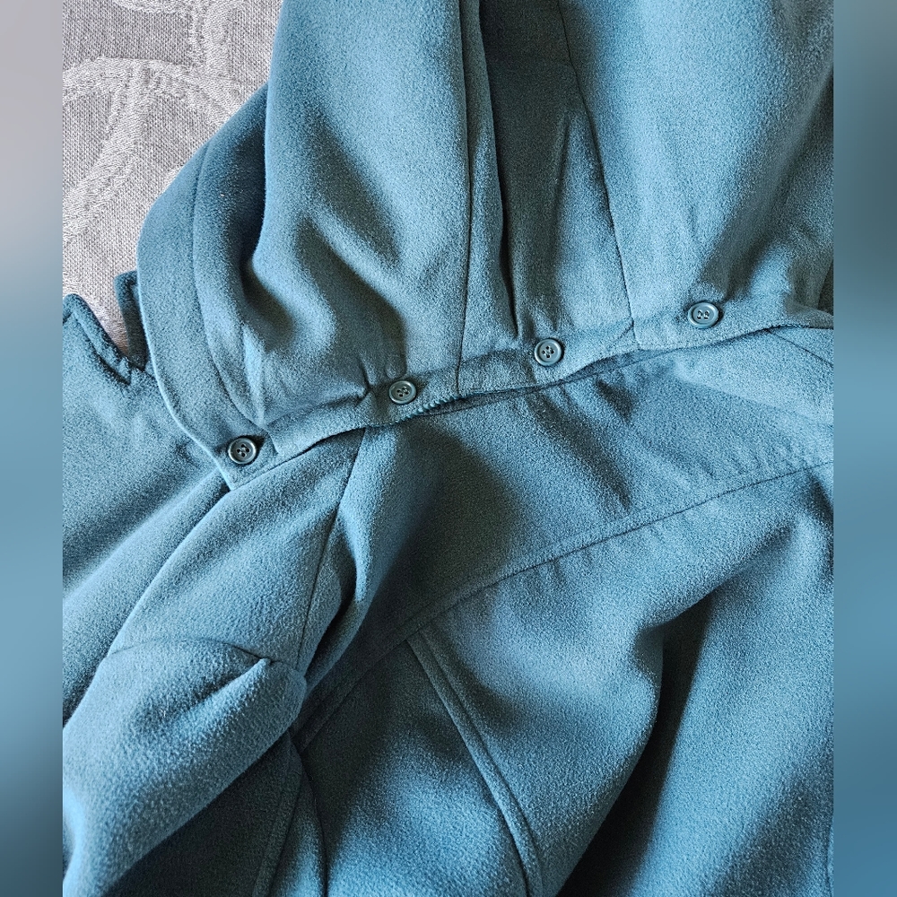 Jade green coat - Picture 6 of 7